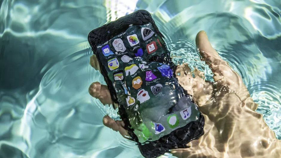 iPhone Tahan Terhadap Air dan Debu Dengan IP68