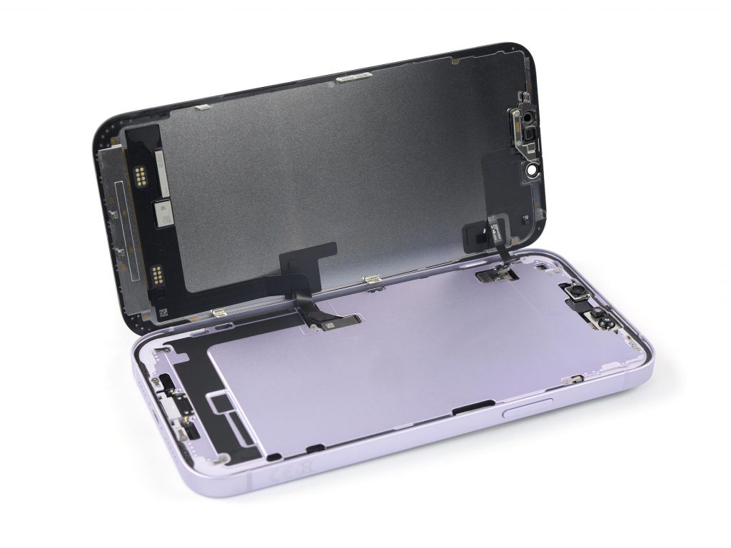 iFixit Bongkar iPhone 14