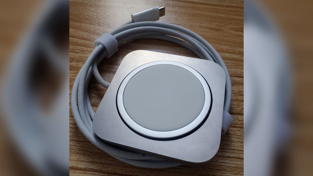 Apple Magic Charger