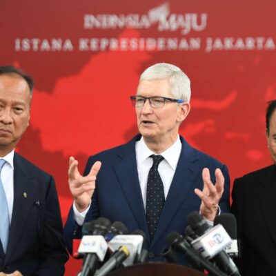 Apple Bangun Pabrik di Batam