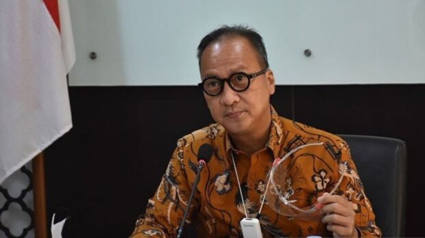 54403 menteri perindustrian agus gumiwang kartasasmita