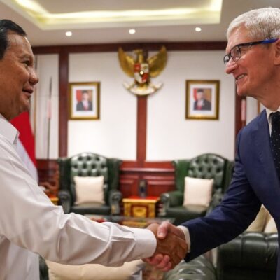 99151 prabowo bertemu tim cook ceo apple tim cook prabowo subianto