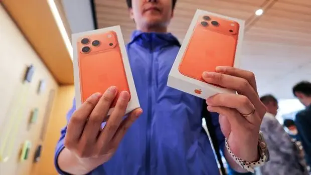 apple china 1758250542907 169